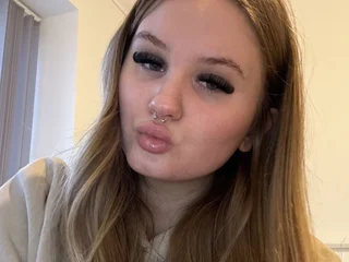 CuteBritishMimi profile