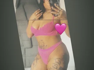 prettylittlecee's profile picture – Girl on Jerkmate