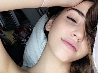Vanessa_Taylor Faptunes